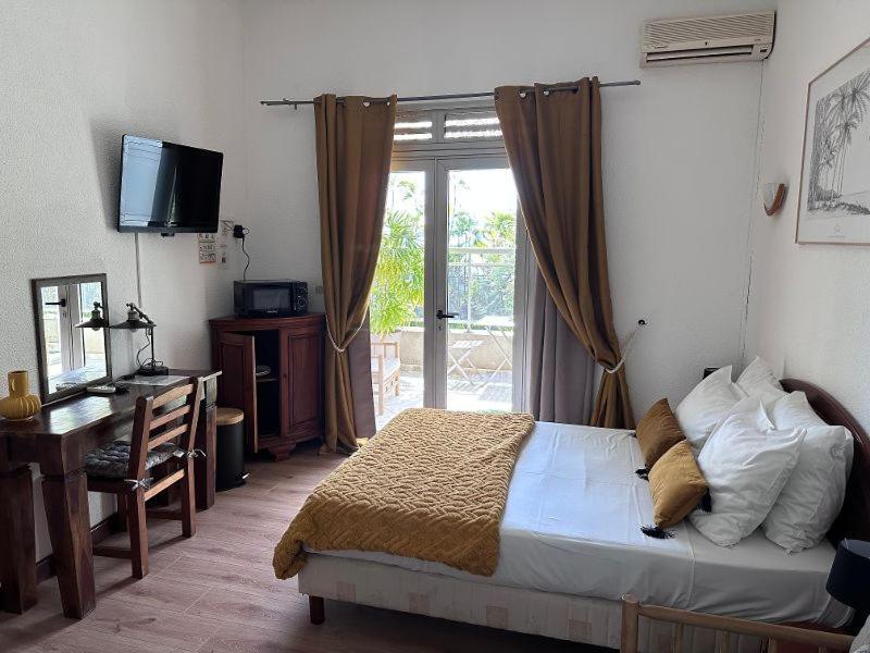 Hotel Residence Le Phoenix Saint Pierre Exterior foto