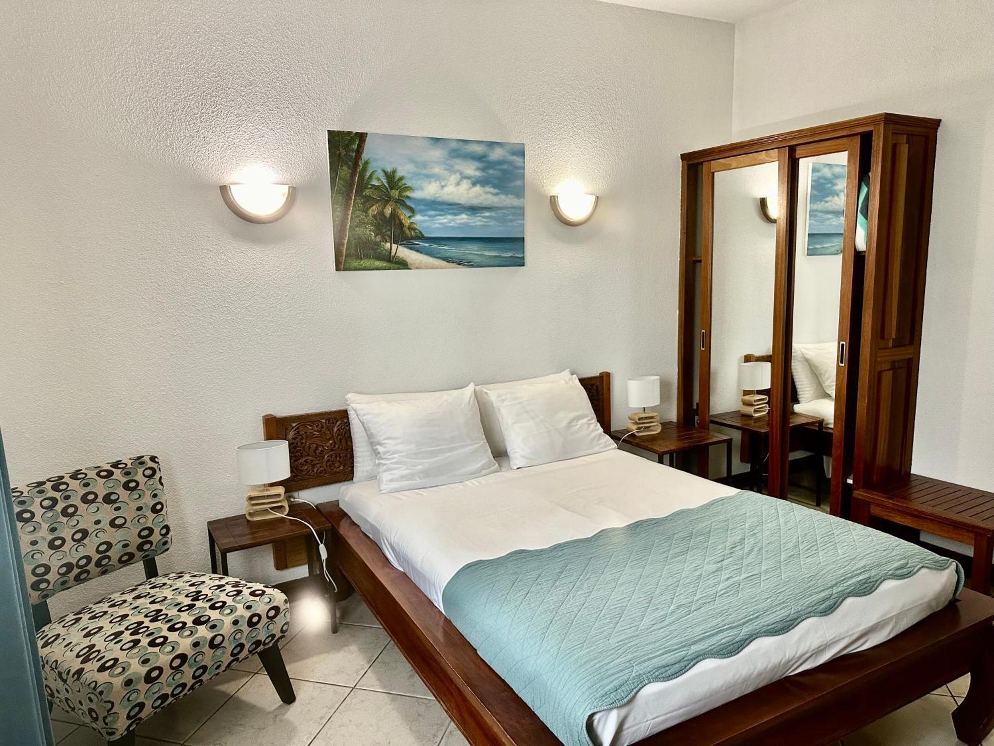 Hotel Residence Le Phoenix Saint Pierre Exterior foto