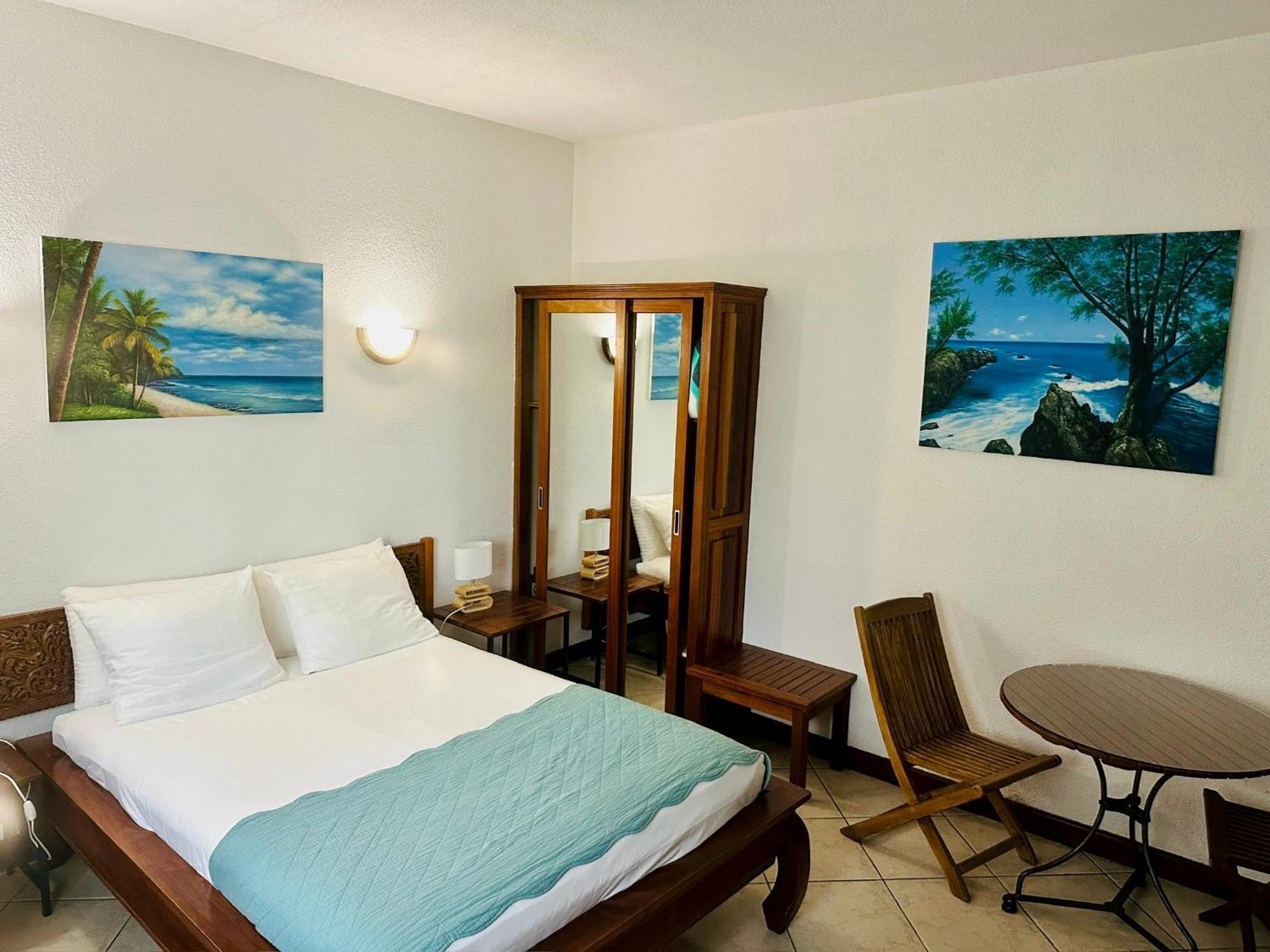 Hotel Residence Le Phoenix Saint Pierre Exterior foto