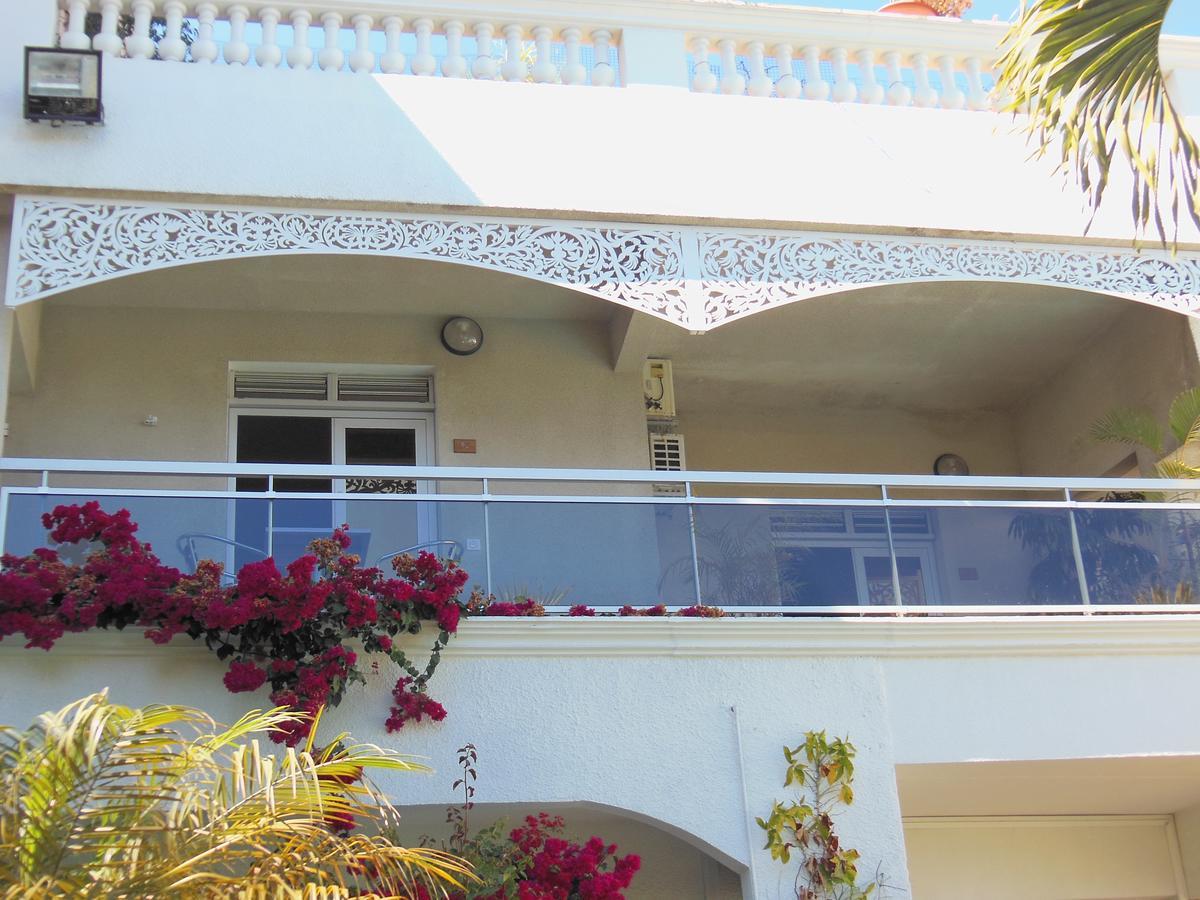 Hotel Residence Le Phoenix Saint Pierre Exterior foto